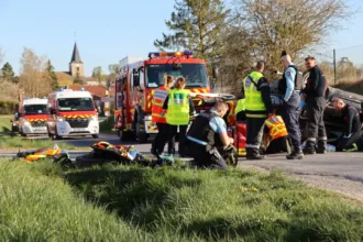 Accident avec pompiers et gendarmes