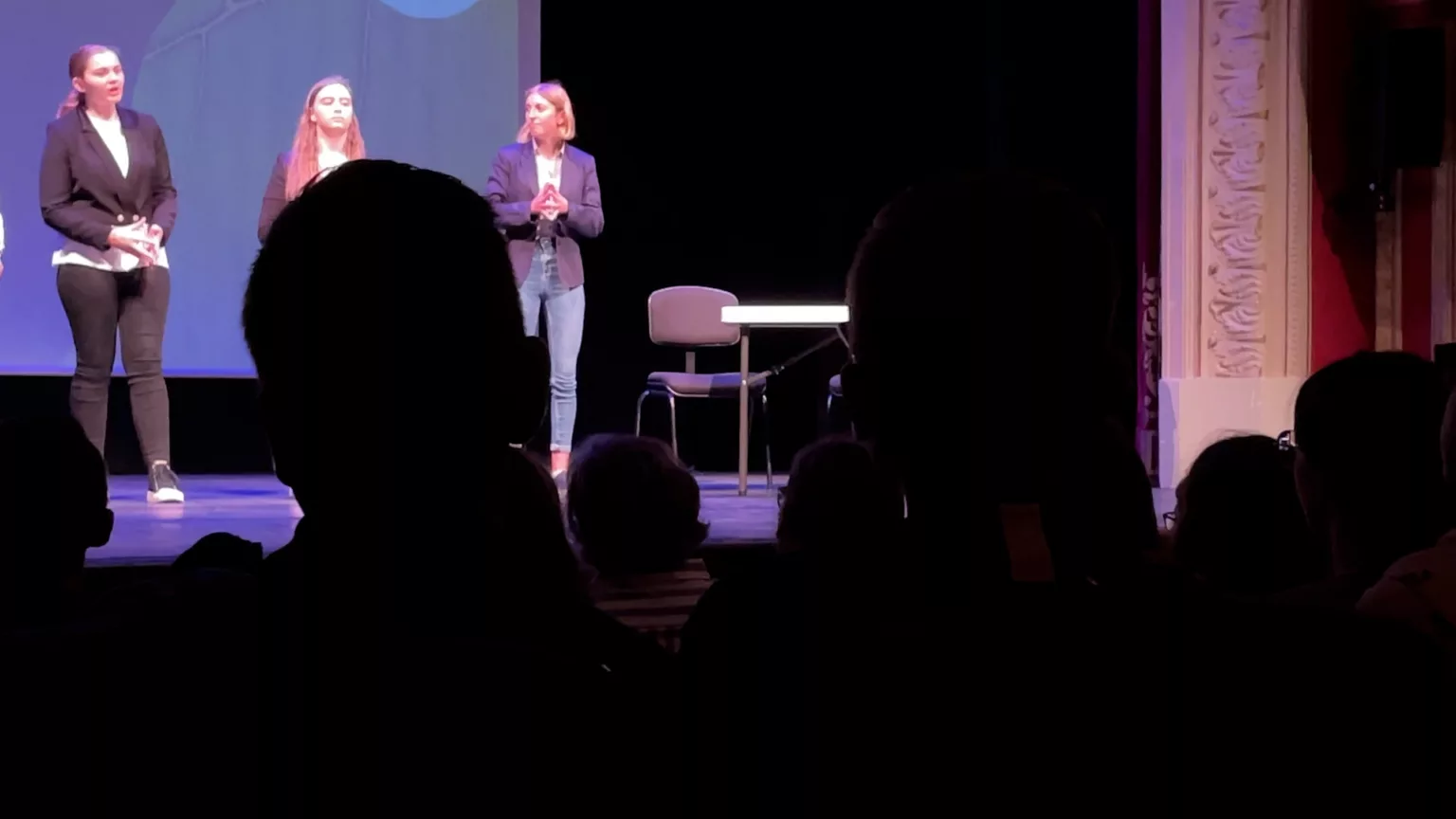 La maire et les organisateurs du festival Renaissance