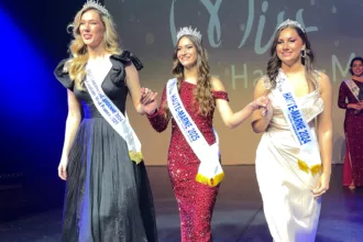Miss Champagne-Ardenne 2024, miss Haute-Marne 2024 et miss Haute-Marne 2025 sur la scène