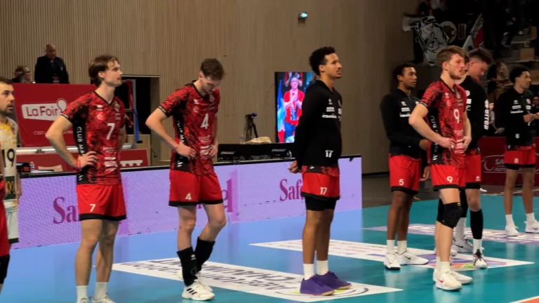 Les volleyeurs chaumontais déçus après le premier match de la demi-finale face à Poitiers