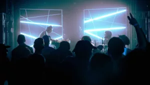 Double Vitrage, groupe de musique techno sur scène