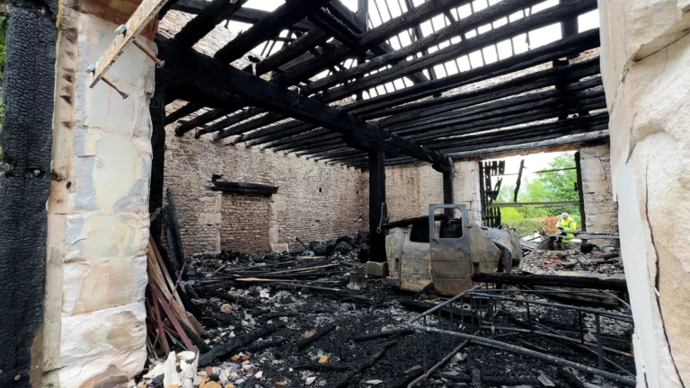 Château de Rimaucourt : 48 heures après l’incendie, l’émotion et les questions