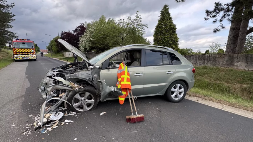 Un véhicule est entré brutalemment en collision avec un camping-car en fin d'après midi.