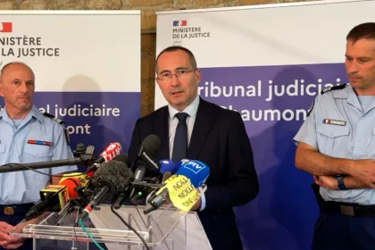 Procureur de la république de Chaumont en conférence de presse