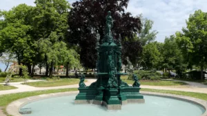 L’eau dans les fontaines, une denrée devenue rare
