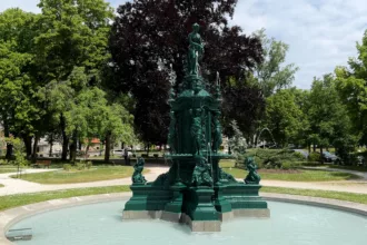 L’eau dans les fontaines, une denrée devenue rare