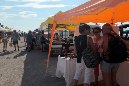 Marché de l'été lac du Der