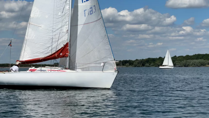 Port de Nemours : une course à la voile qui nécessite stratégie et précision
