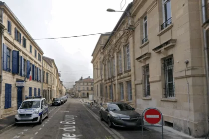 Capture Google Maps Police Bar le DUc