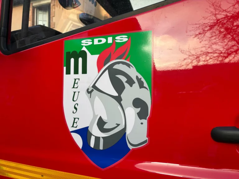 Accident mortel sur l’A4 : un pompier volontaire de la Meuse décède, la passagère est gravement blessée