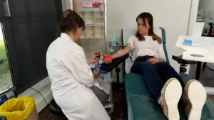 Établissement Français du Sang mise sur la mobilisation locale avant les fêtes