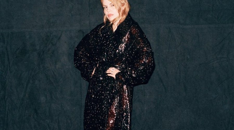 4c718919-ec43-46c2-b100-2149a7e18394_RETINA_PORTRAIT_3_2